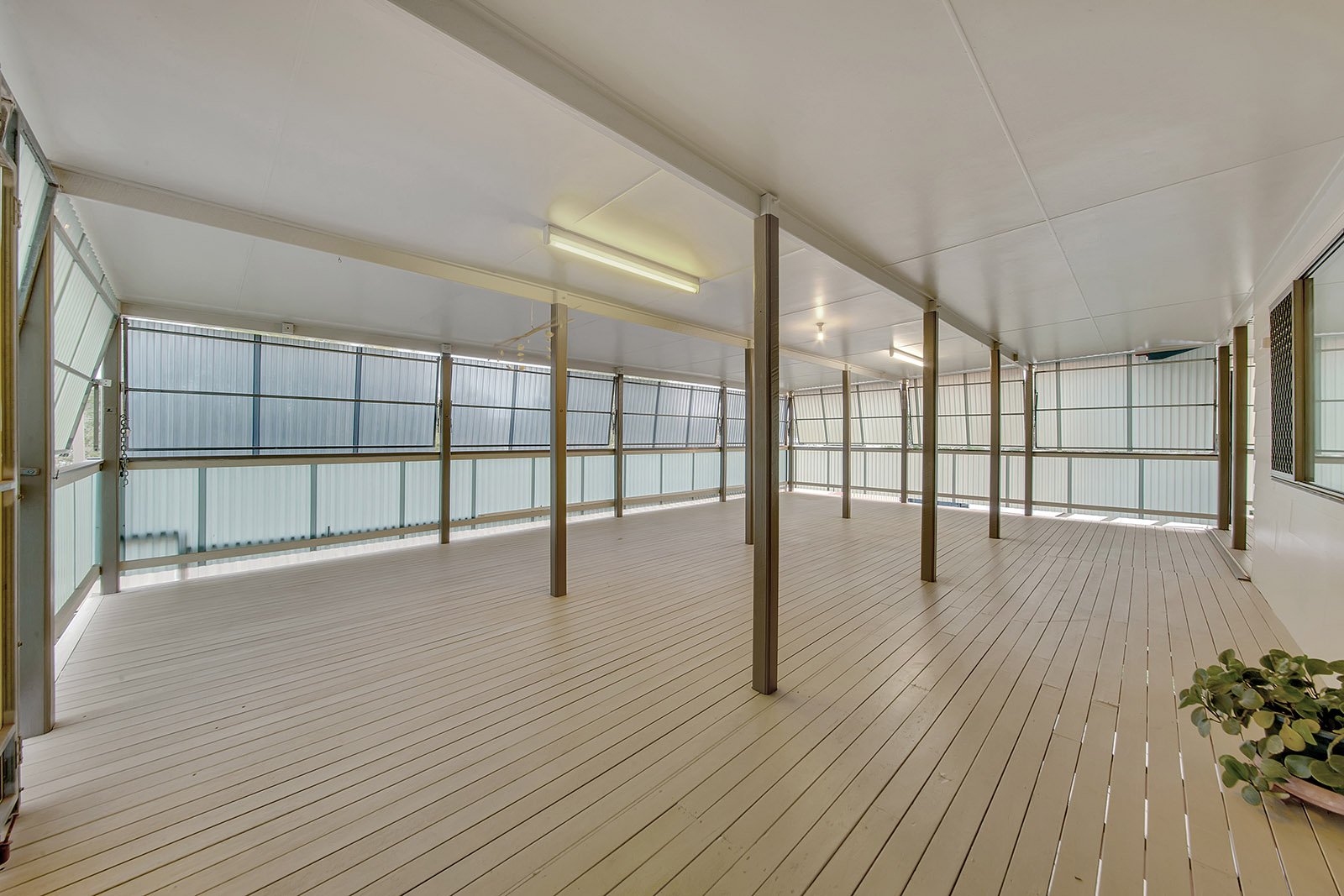 13 Salgado Street BOYNE ISLAND 2