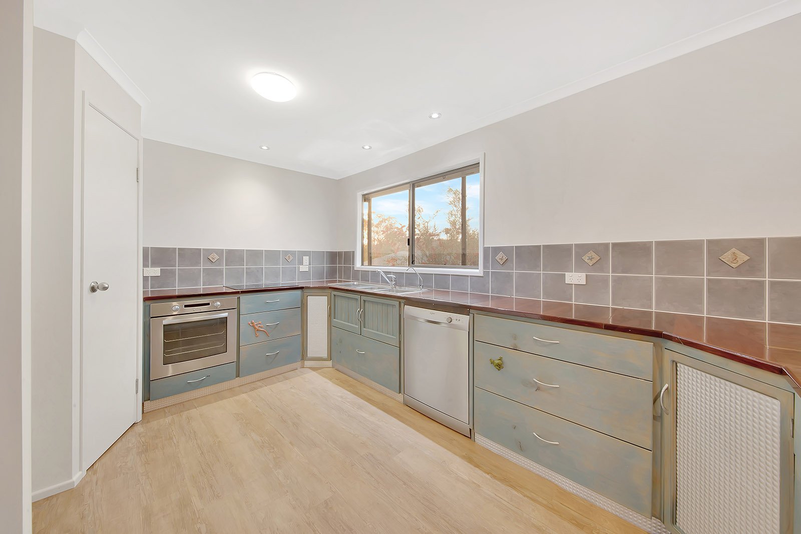 13 Salgado Street BOYNE ISLAND 5