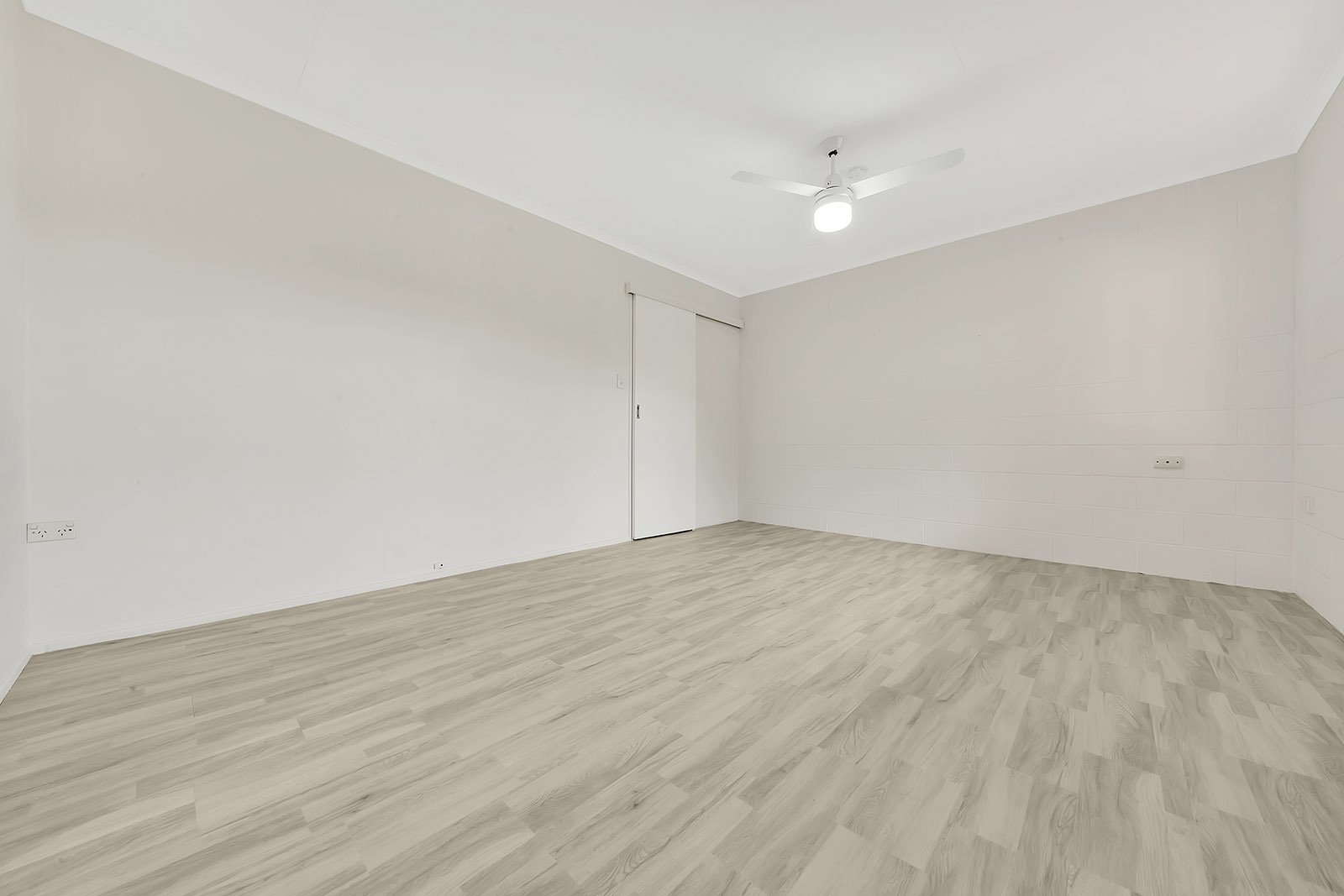 13 Salgado Street BOYNE ISLAND 9