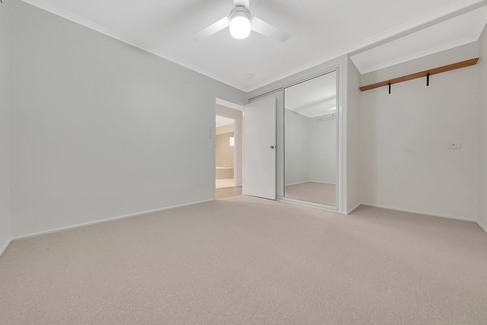 13 Salgado Street BOYNE ISLAND 19