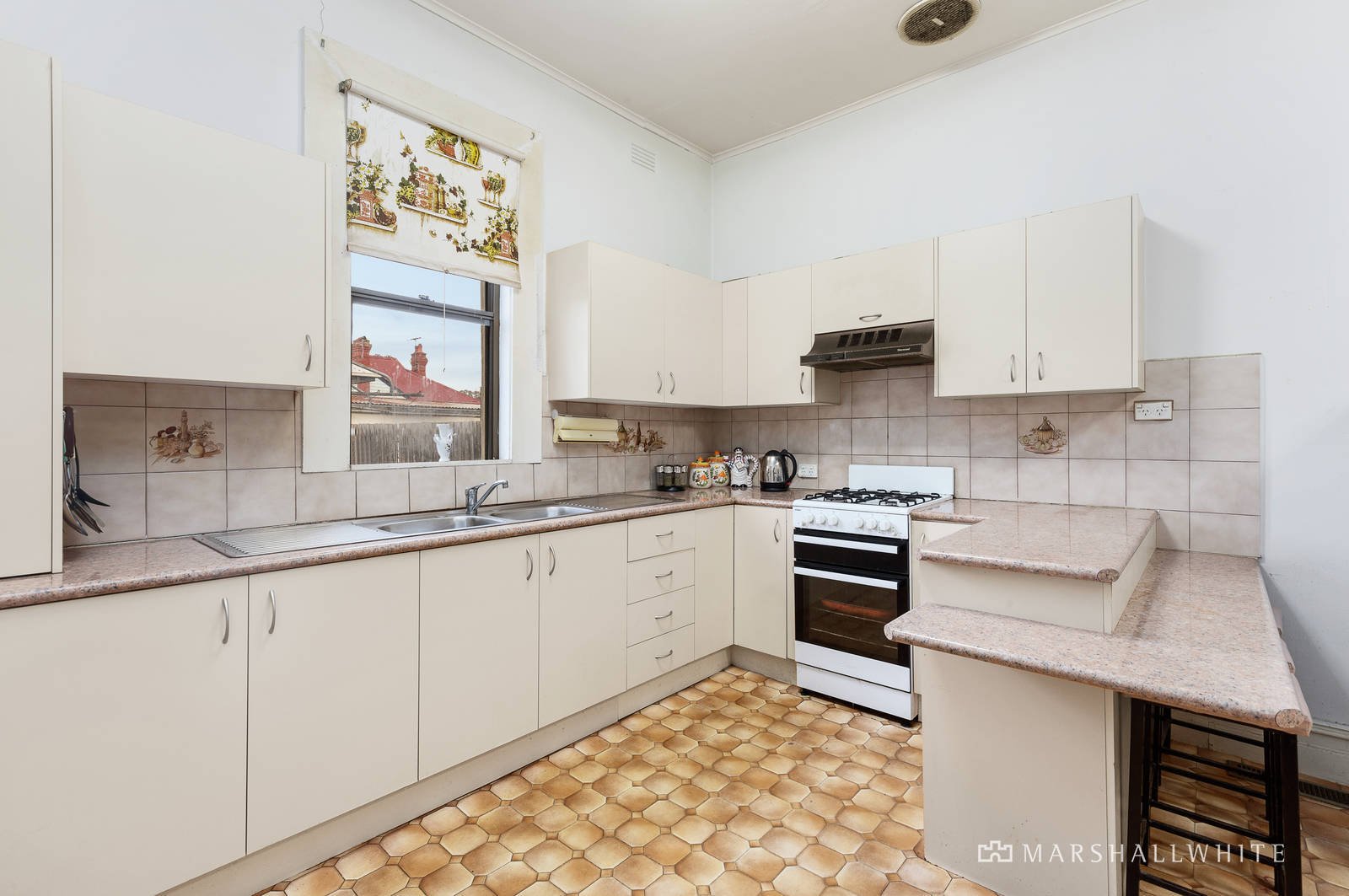 13 Salisbury Grove, Hawthorn, VIC