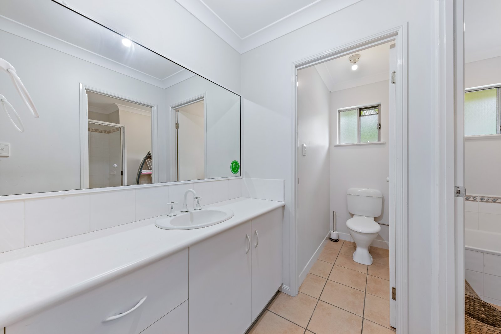 13 Sanctuary Avenue JUBILEE POCKET 11