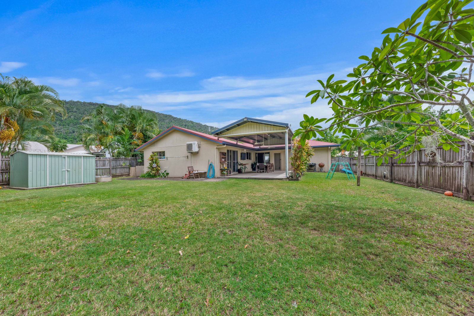 13 Sanctuary Avenue JUBILEE POCKET 14
