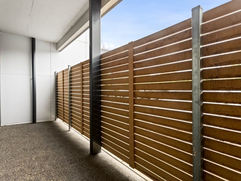 Real Estate and Property in 1/3 Sandbelt Close, Heatherton, VIC