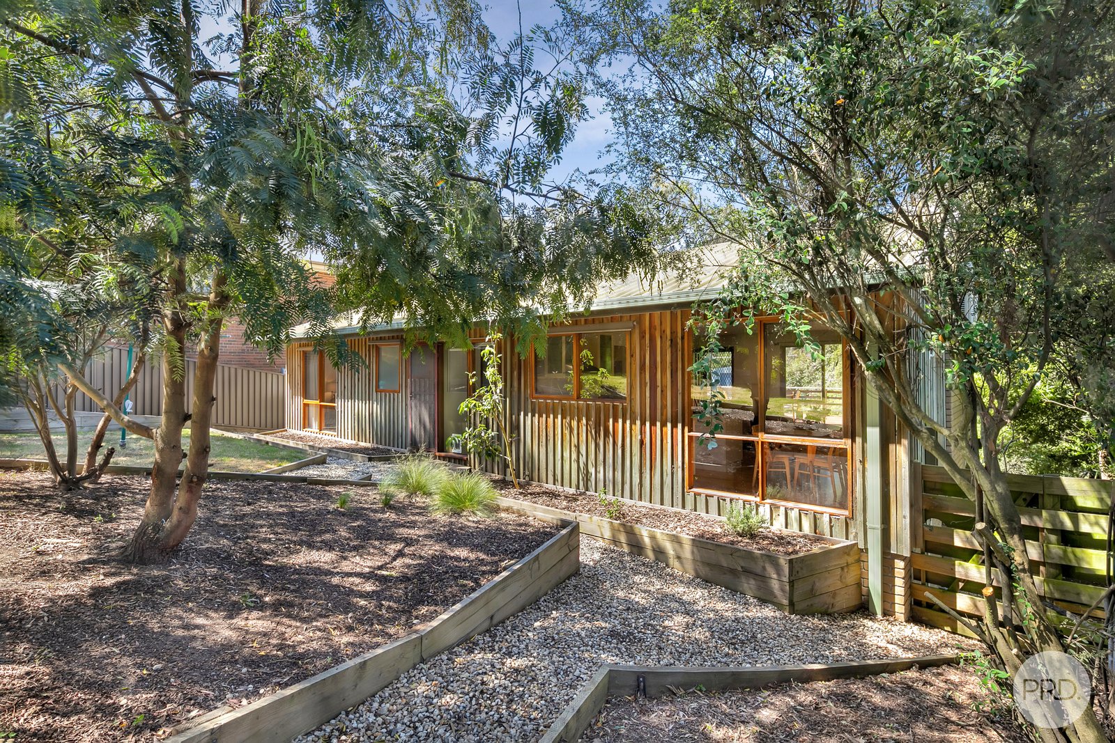 13 Scenic Crescent BALLARAT NORTH 21