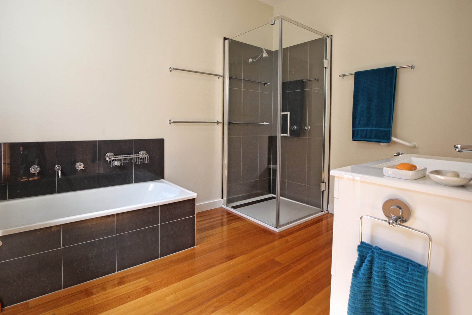 Real Estate and Property in 1/3 Schaw Street, Woodend, VIC