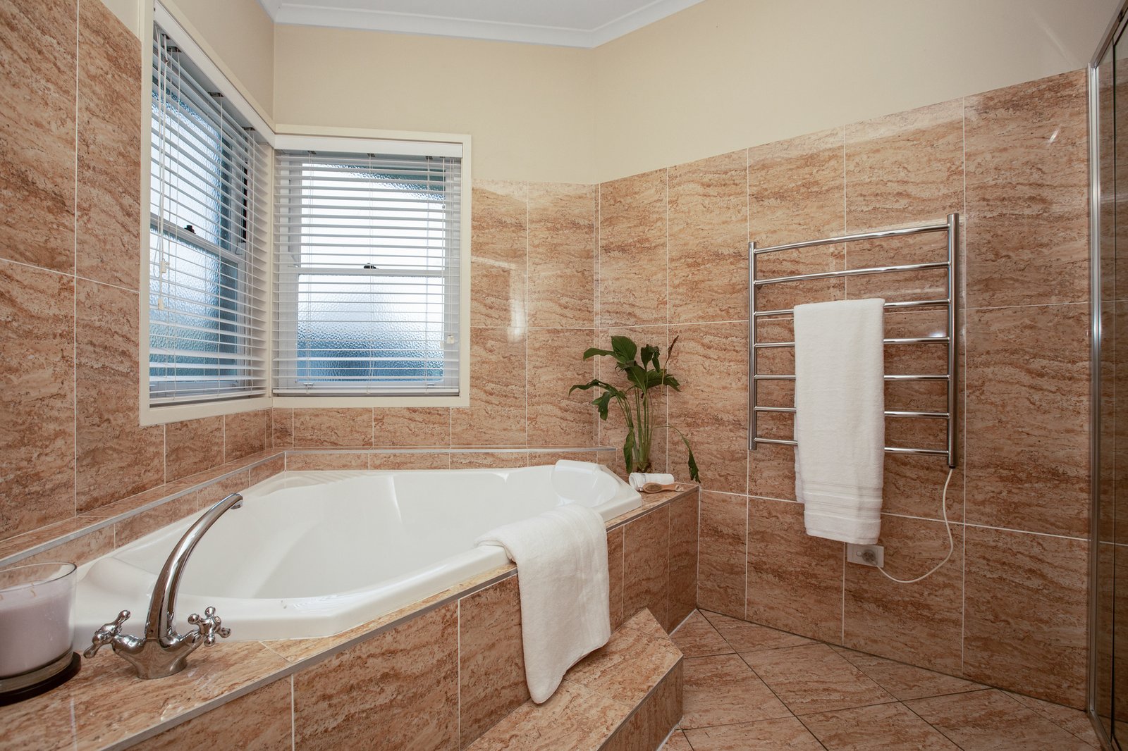 13 Scott Street WALLALONG 18