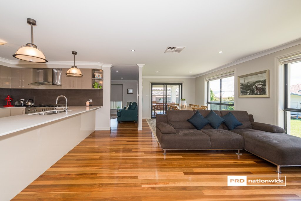 13 Shiraz Road TAMWORTH 6