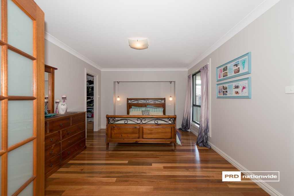 13 Shiraz Road TAMWORTH 15
