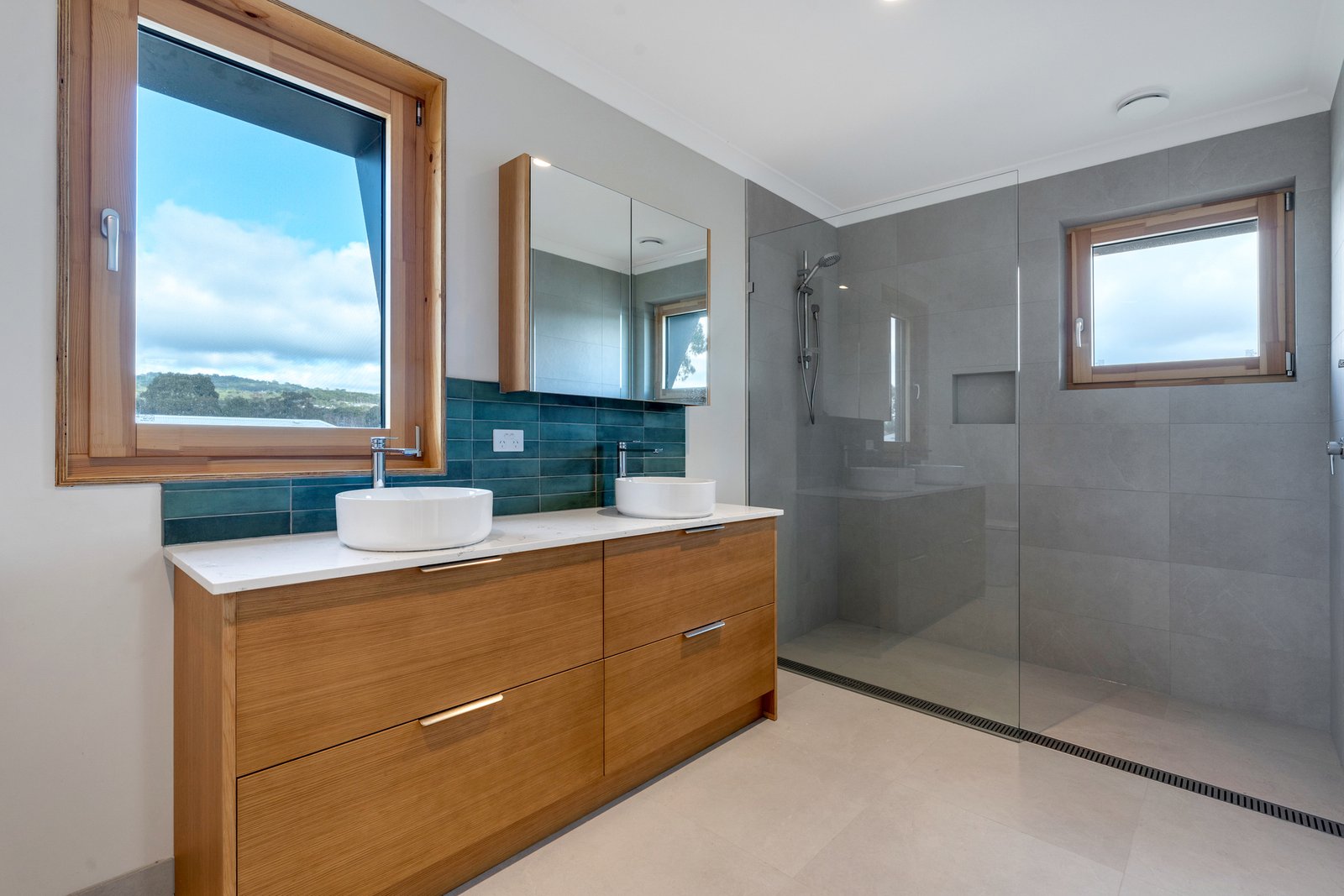 Real Estate and Property in 13 Snell Drive, Gisborne, VIC