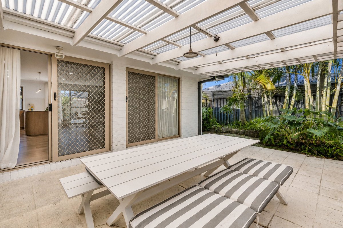 13 Sonama Court Burleigh Waters 6