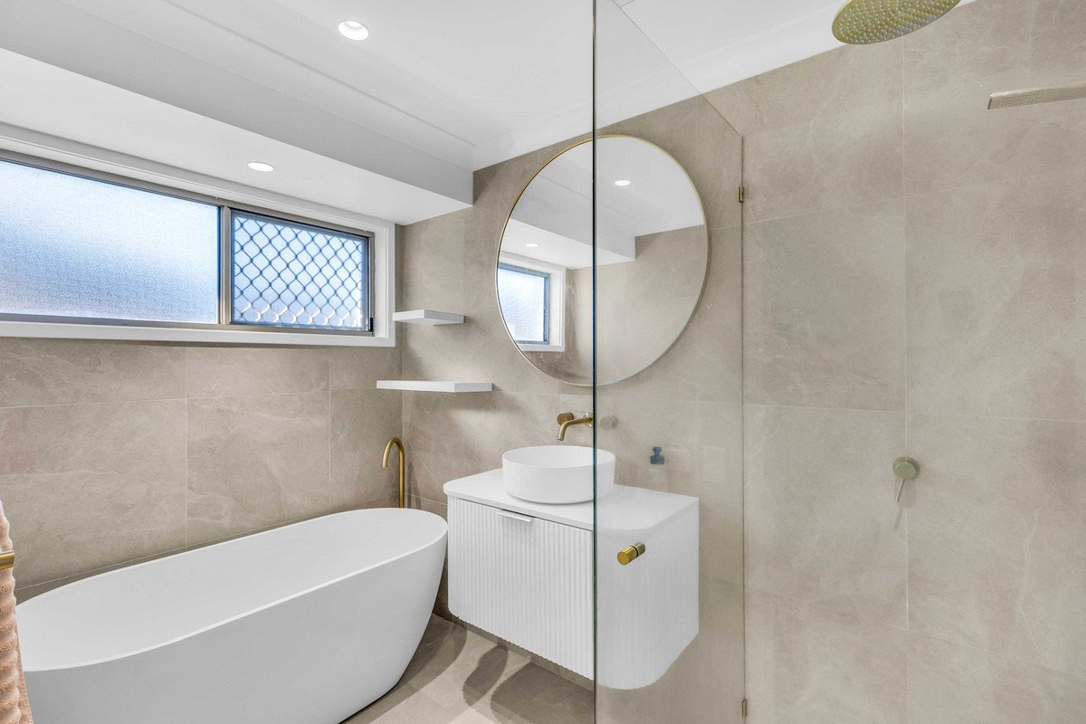 13 Sonama Court Burleigh Waters 10