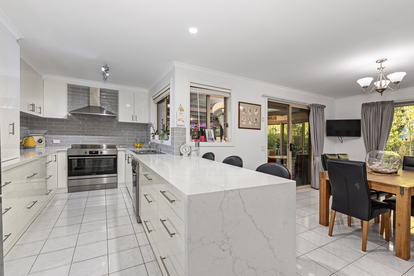Gallery: 13 Southern Court
