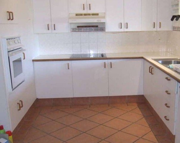 13 Southlake Drive VARSITY LAKES 2