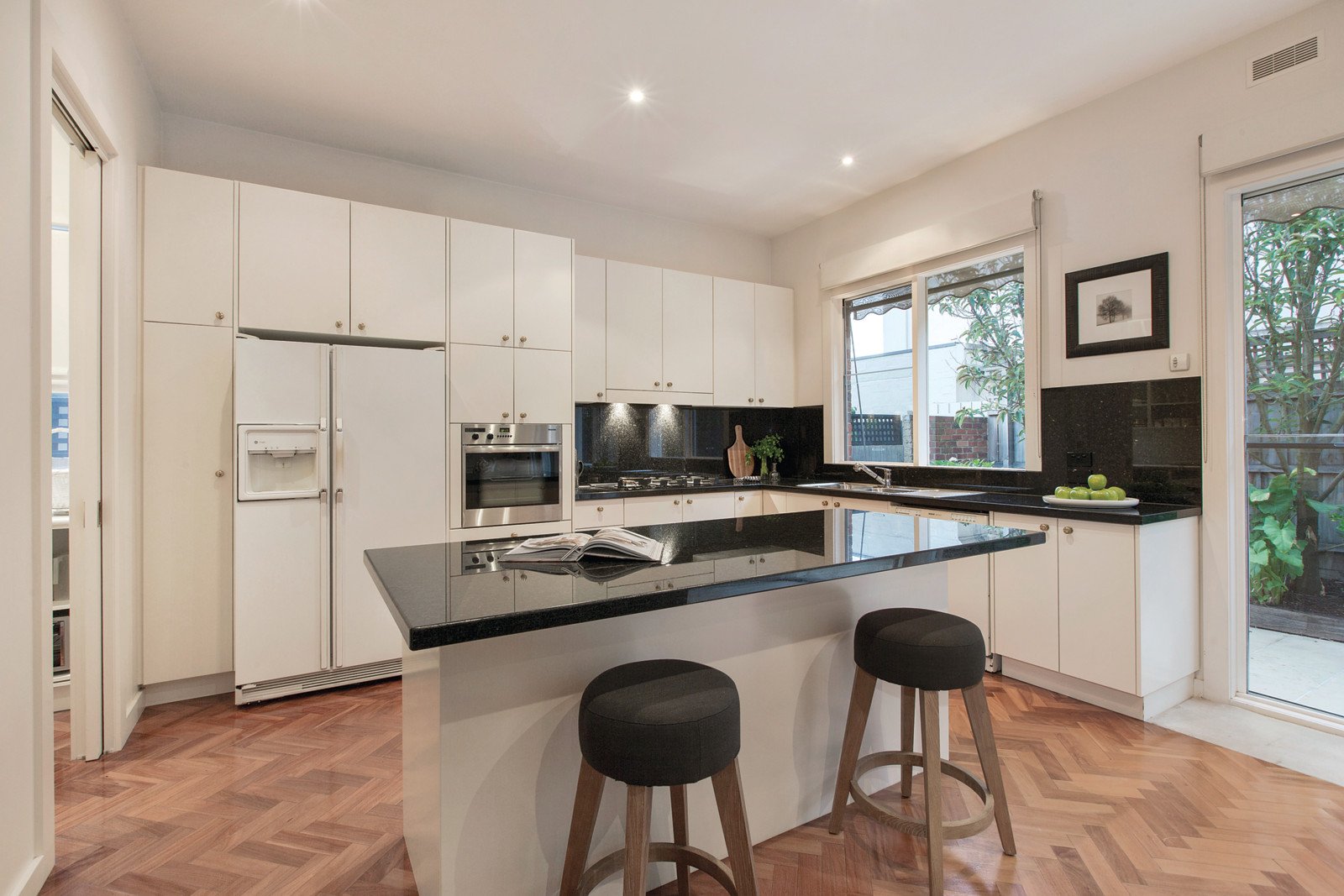 13 Springfield Avenue, Toorak, VIC