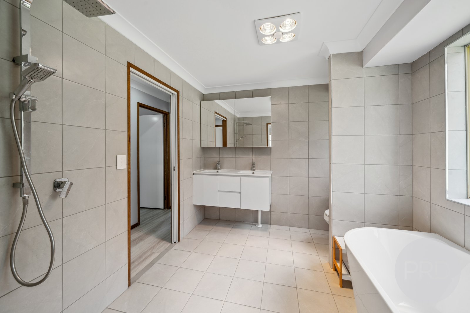 13 Springvale Drive SPRINGVALE 11