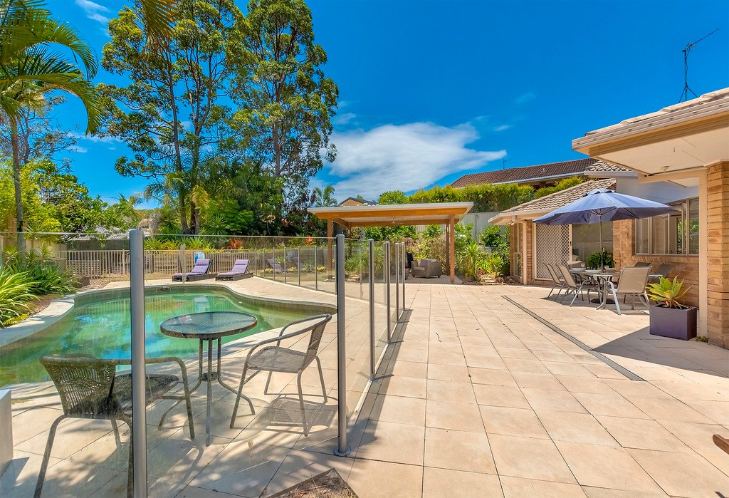 13 St Ives Drive ROBINA 10