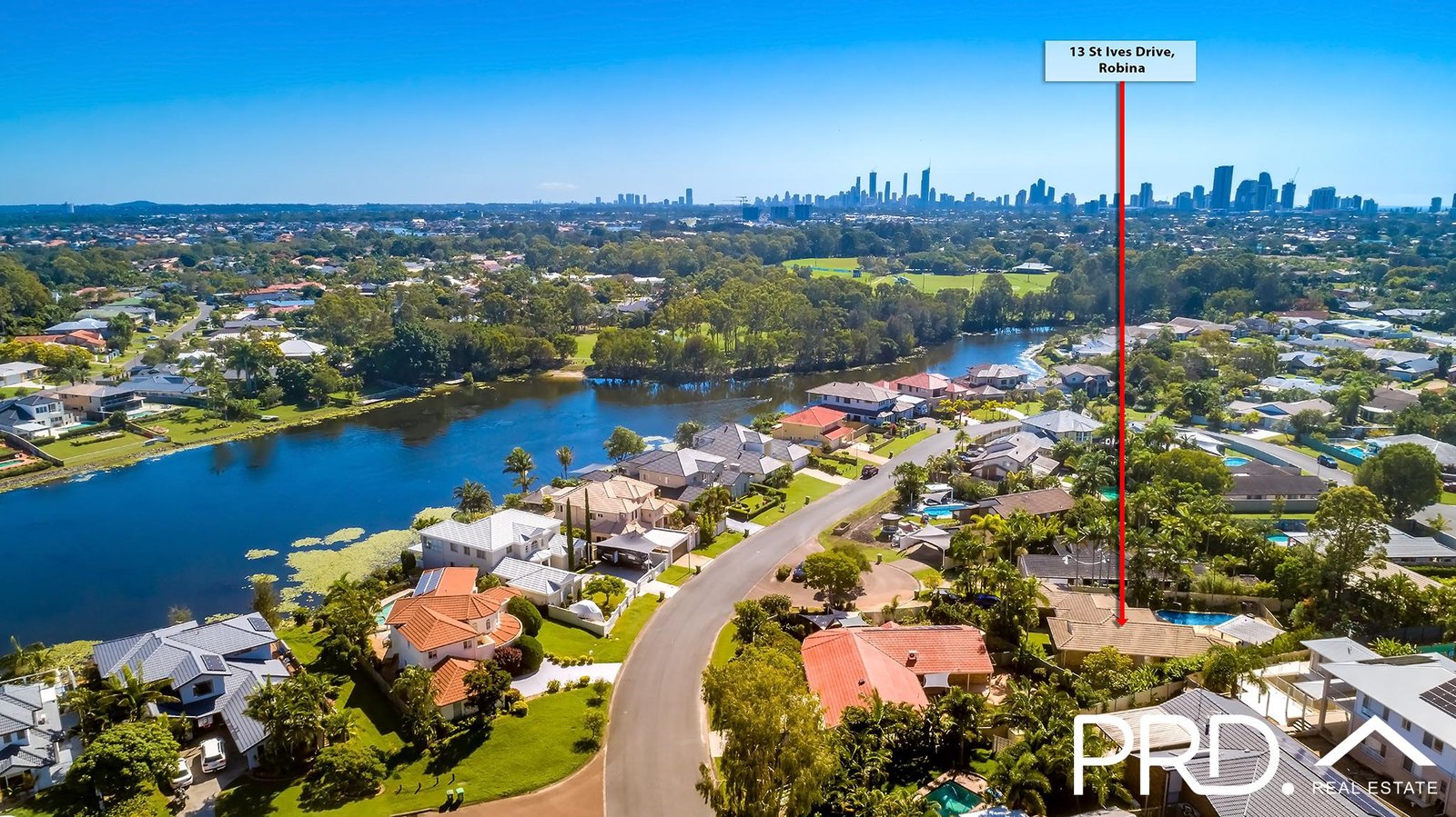 13 St Ives Drive ROBINA 3