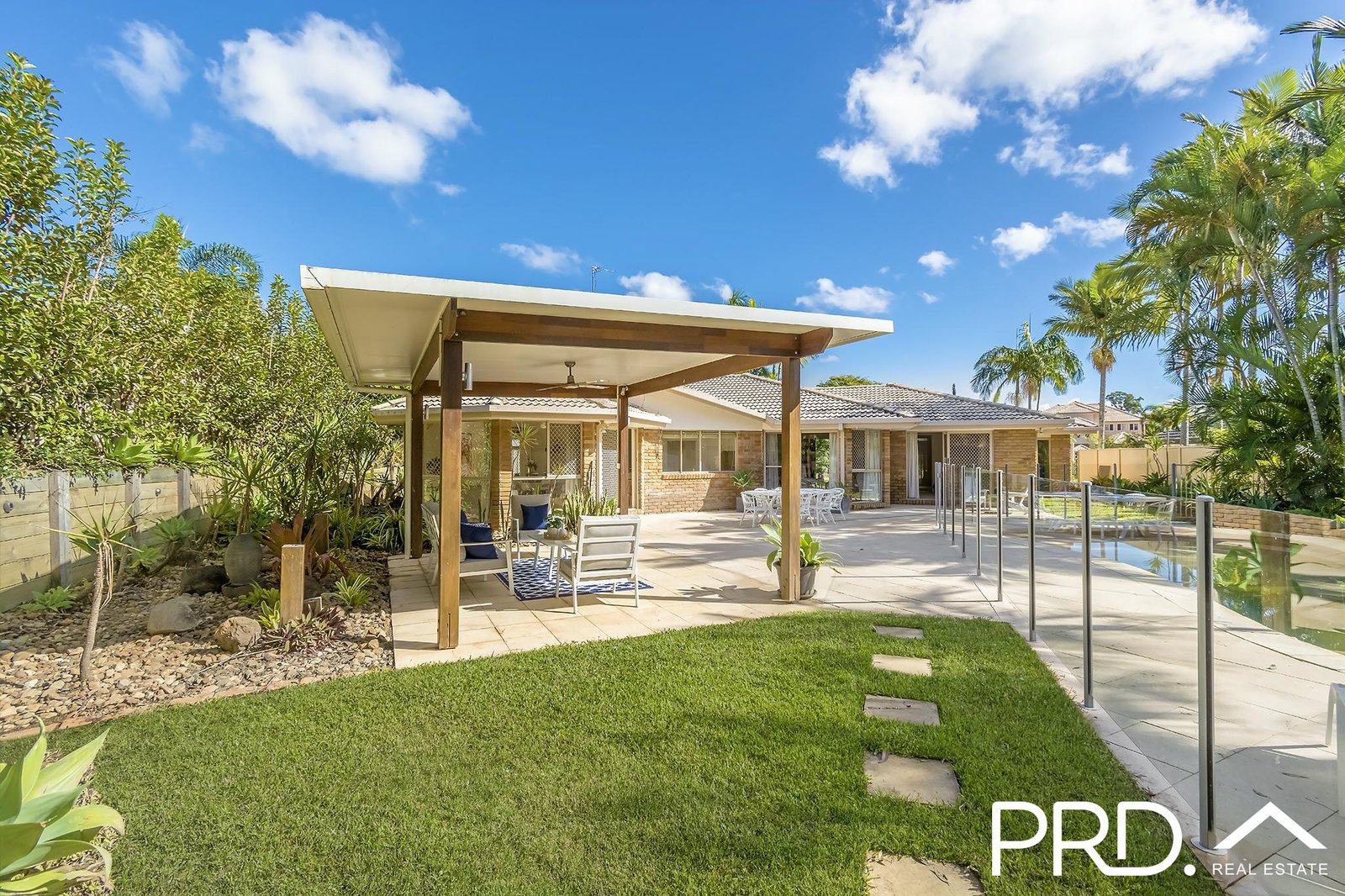 13 St Ives Drive ROBINA 7