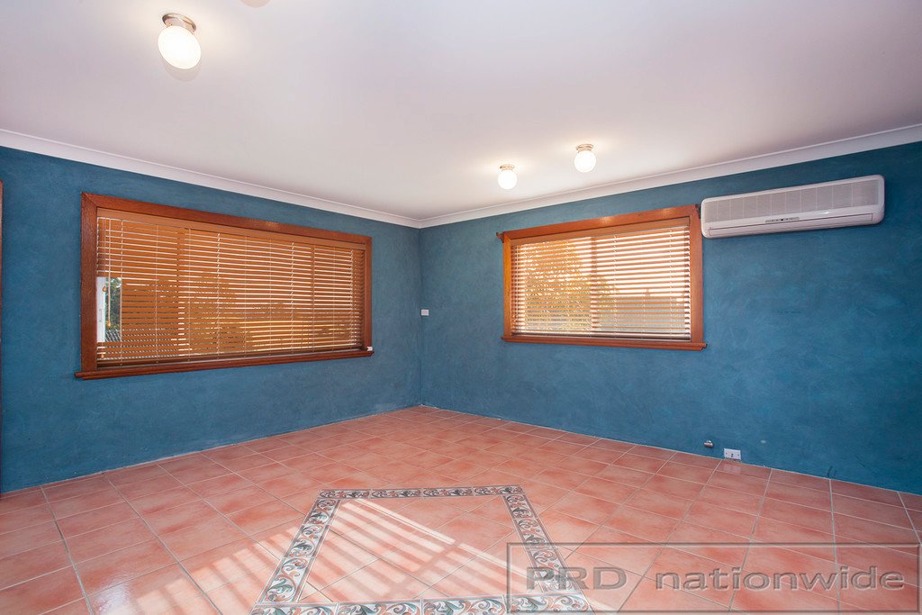 13 Sturt Street EAST MAITLAND 4