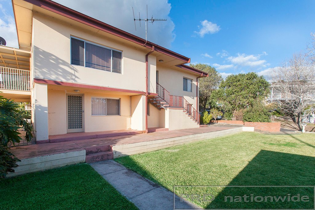 13 Sturt Street EAST MAITLAND 18
