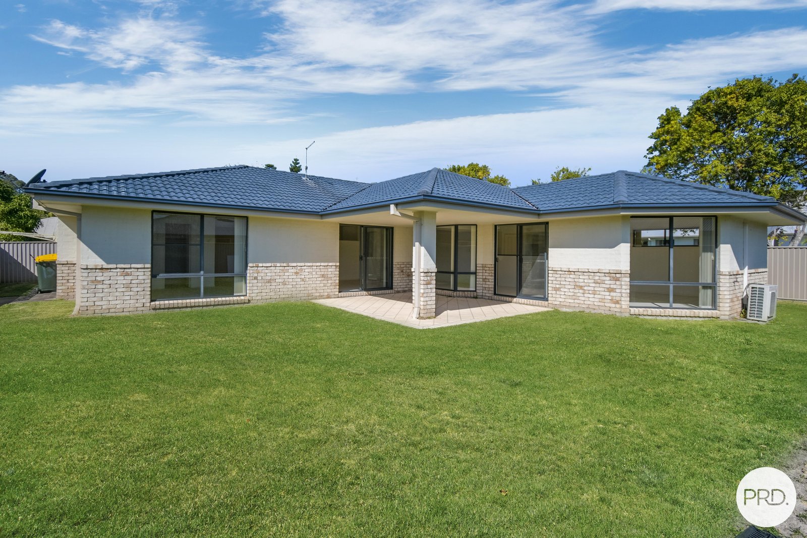 13 Suffolk Parade POTTSVILLE 2