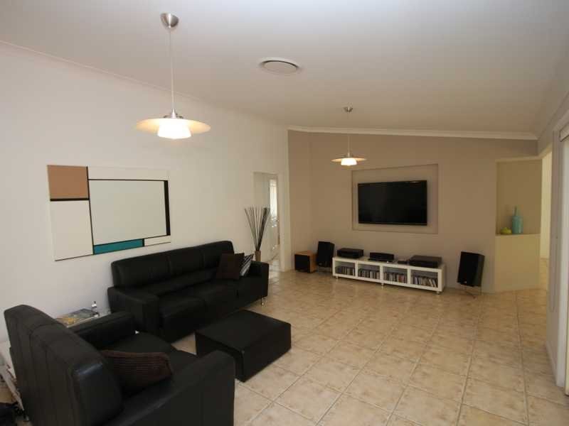 13 Sugargum Court MOLENDINAR 9