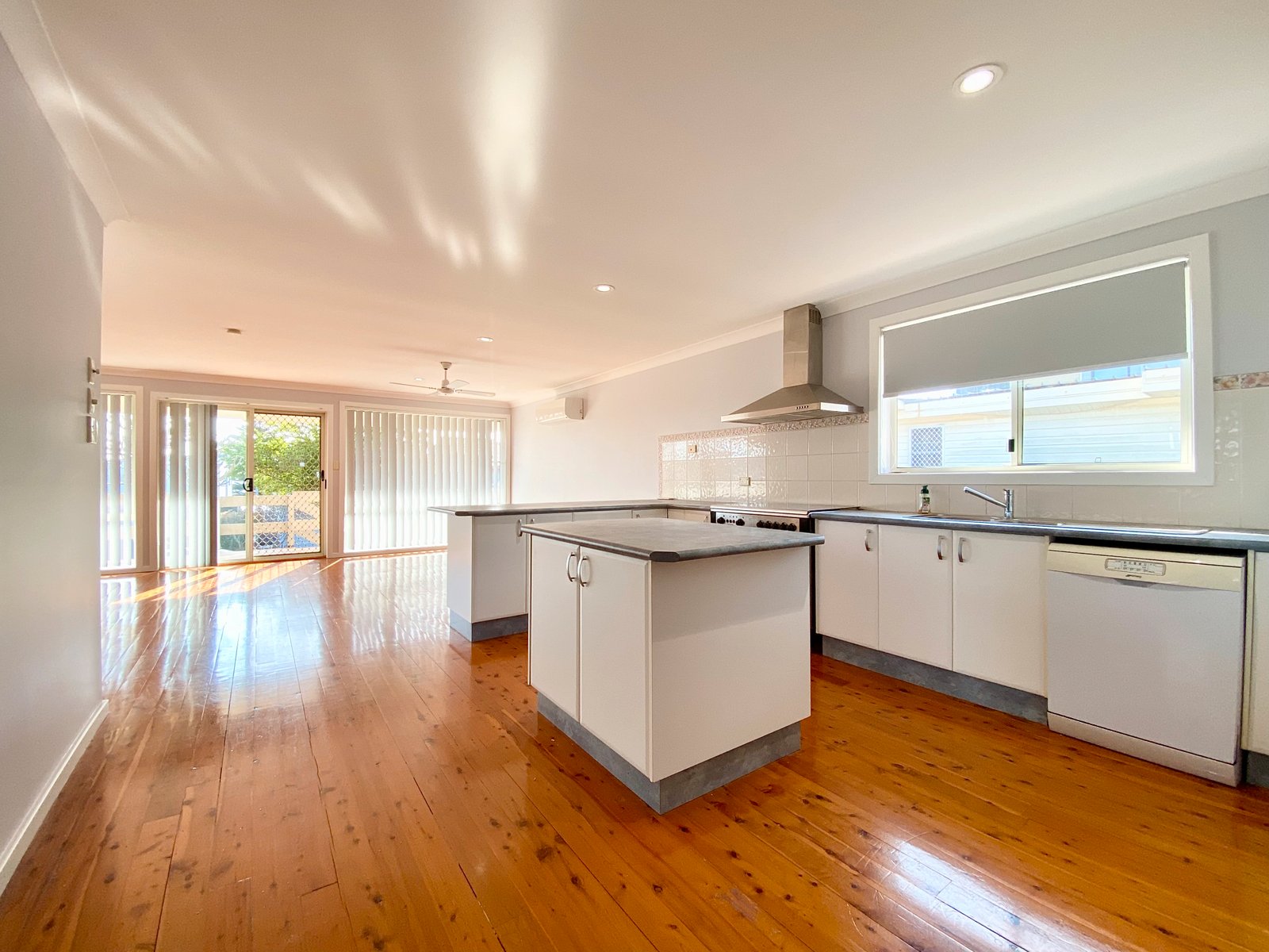 13 Sunset Blvd  SOLDIERS POINT 11