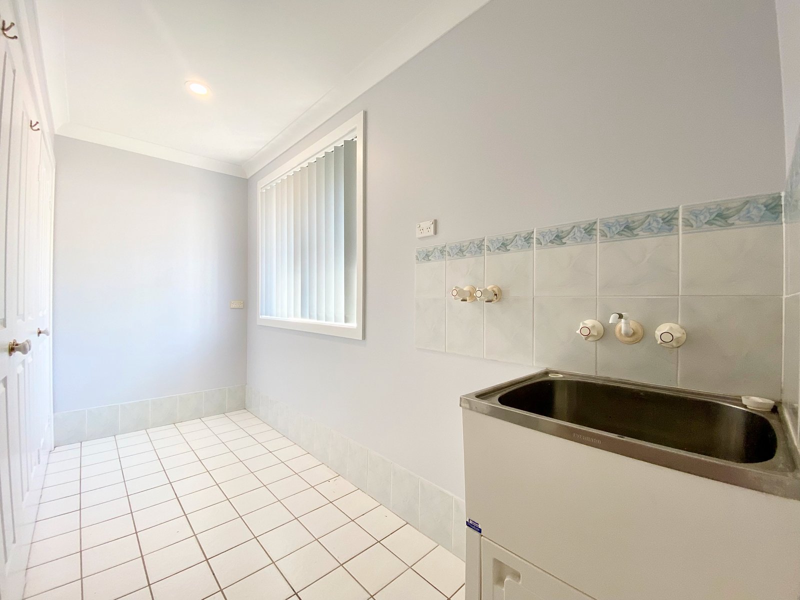 13 Sunset Blvd  SOLDIERS POINT 22