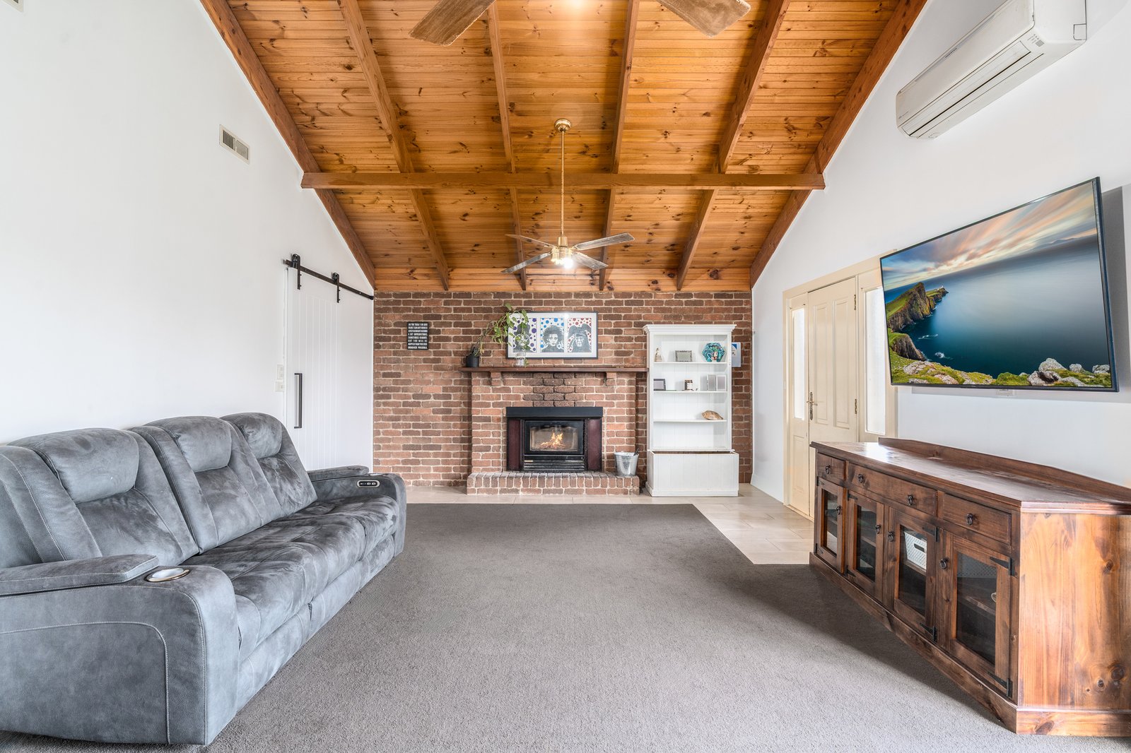 Gallery: 13 Swan Street