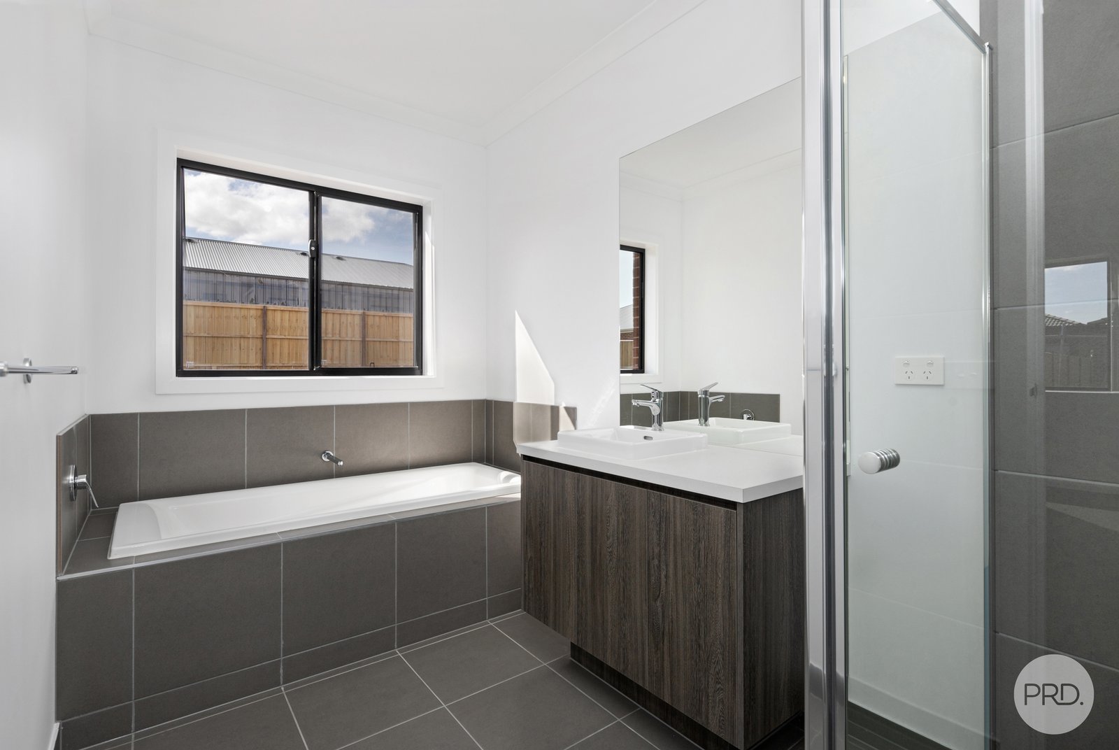 13 Tahoe Avenue WINTER VALLEY 12