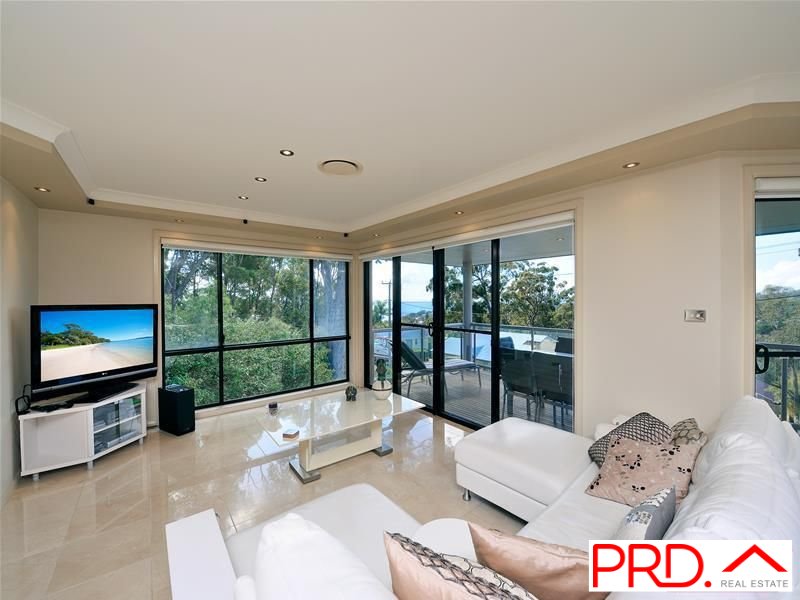 13 Tareebin Road NELSON BAY 3