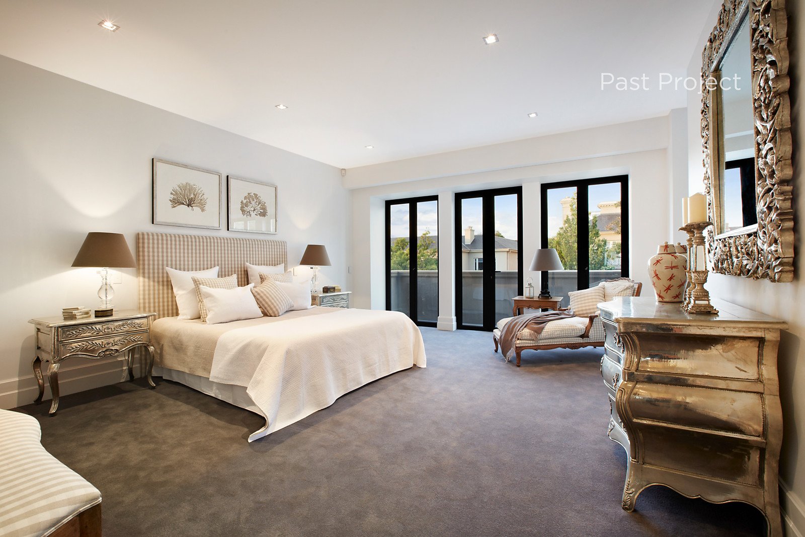 13 Tashinny Road, Toorak, VIC