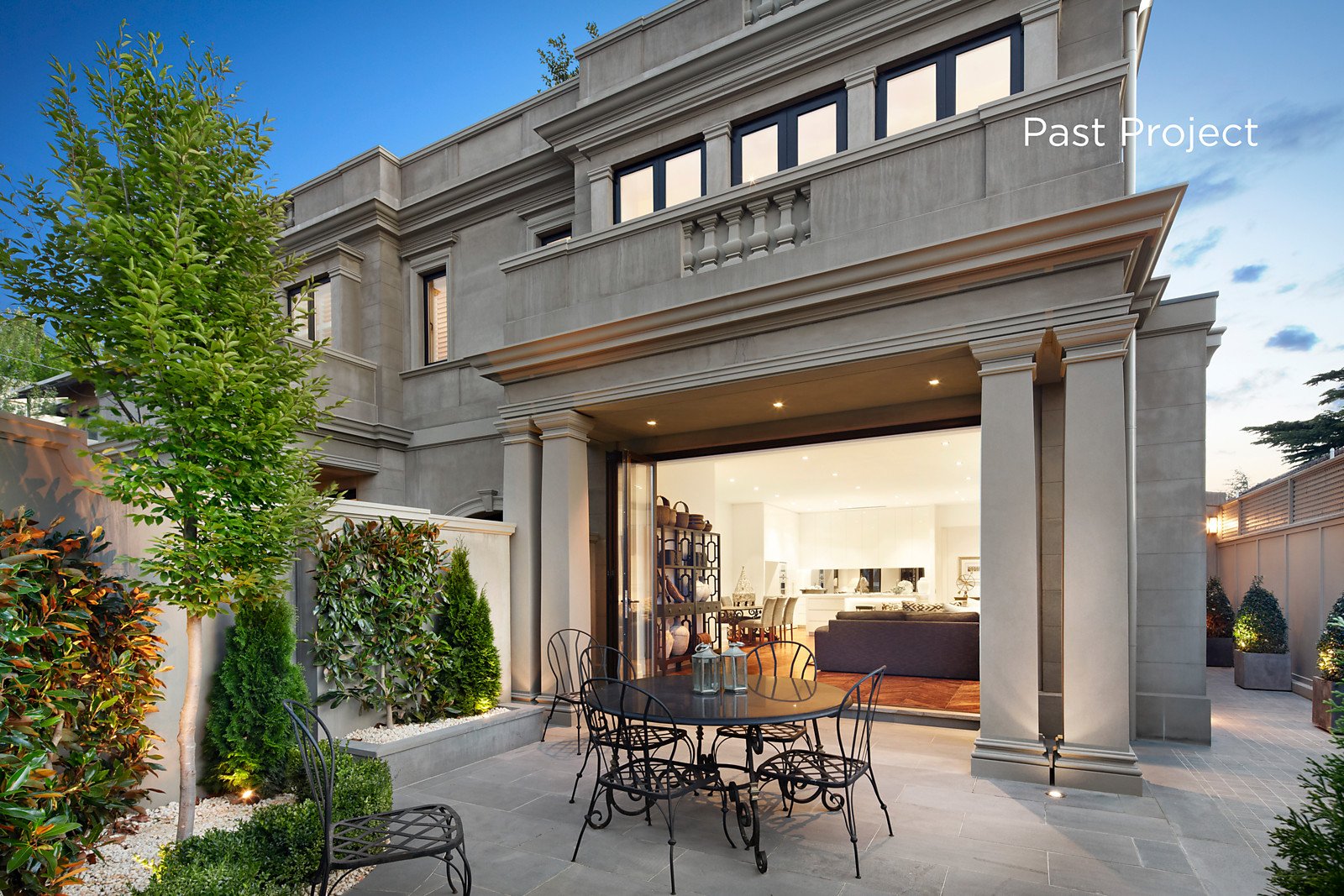 13 Tashinny Road, Toorak, VIC