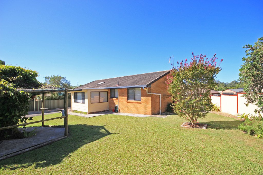13 Teatree Close LAKEWOOD 11