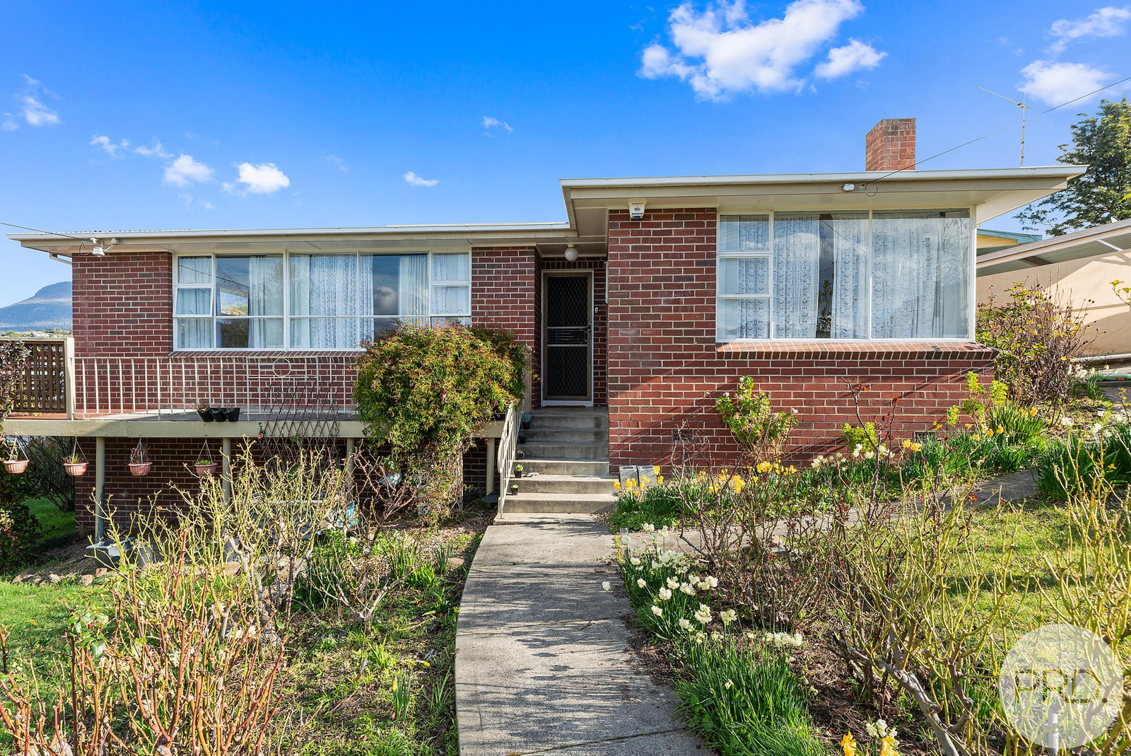 13 Teering Road BERRIEDALE 1