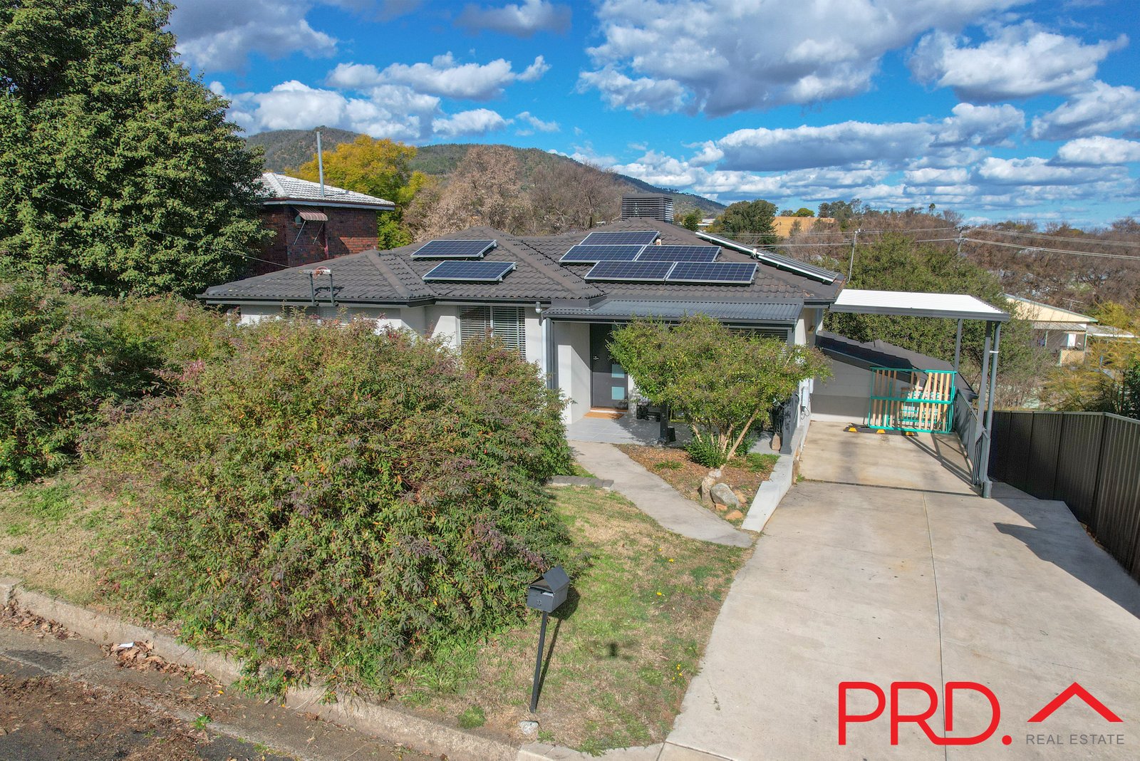 13 Terole Avenue TAMWORTH 3