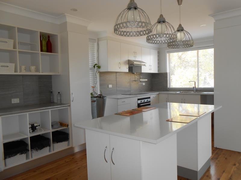 13 Terole Avenue TAMWORTH 2