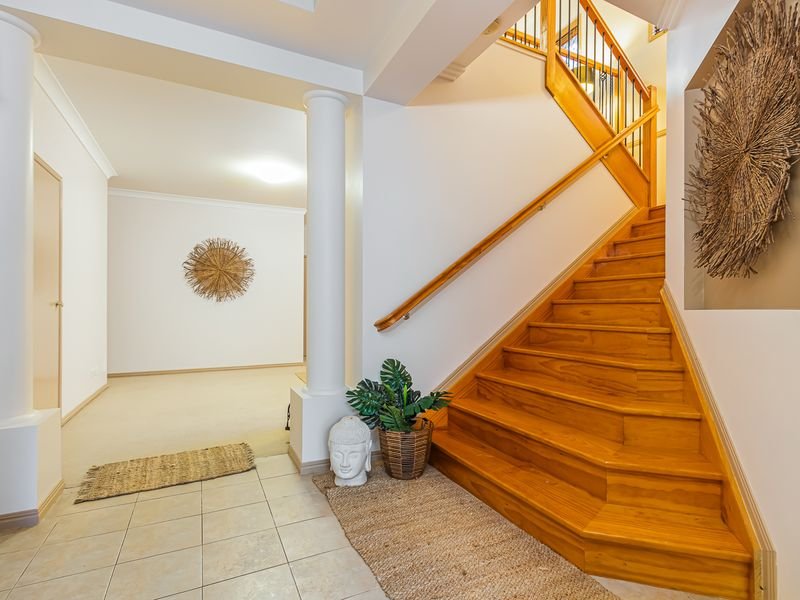 13 THE Boulevard REDLAND BAY 14