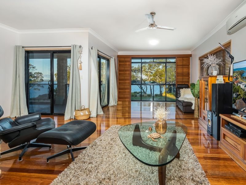 13 THE Boulevard REDLAND BAY 15