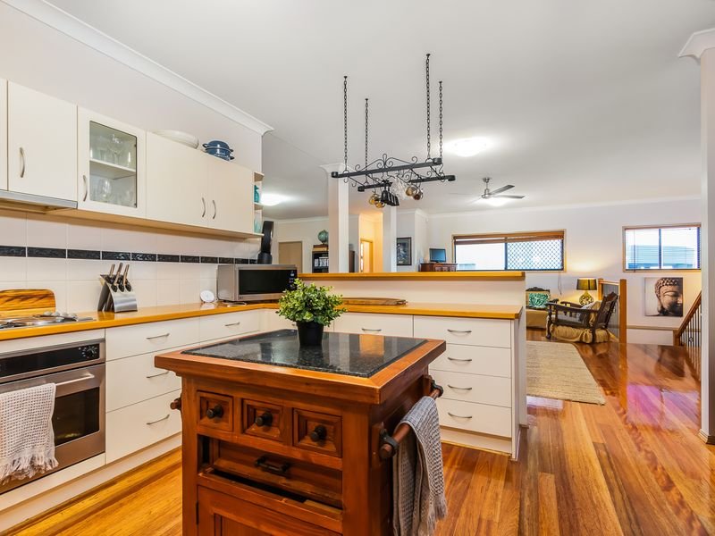 13 THE Boulevard REDLAND BAY 18