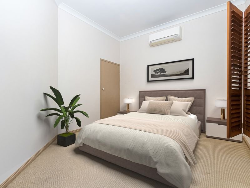 13 THE Boulevard REDLAND BAY 25