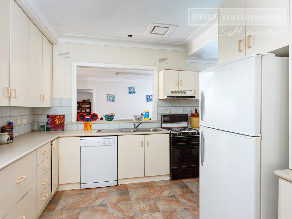 13 The Boulevarde  KOORINGAL 3