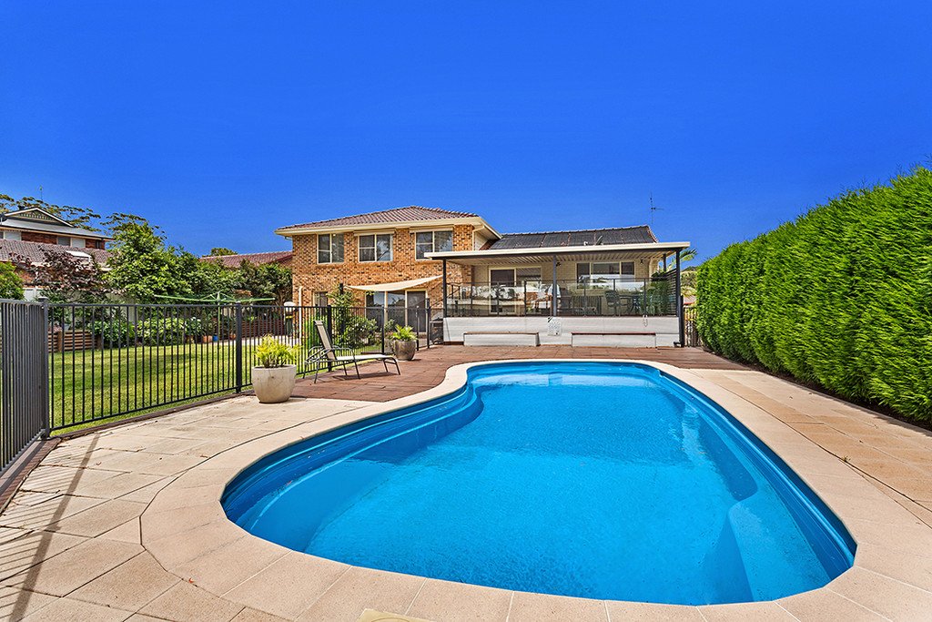 13 The Breakwater  CORLETTE 14