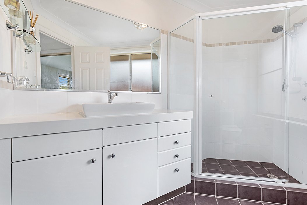 13 The Breakwater  CORLETTE 16