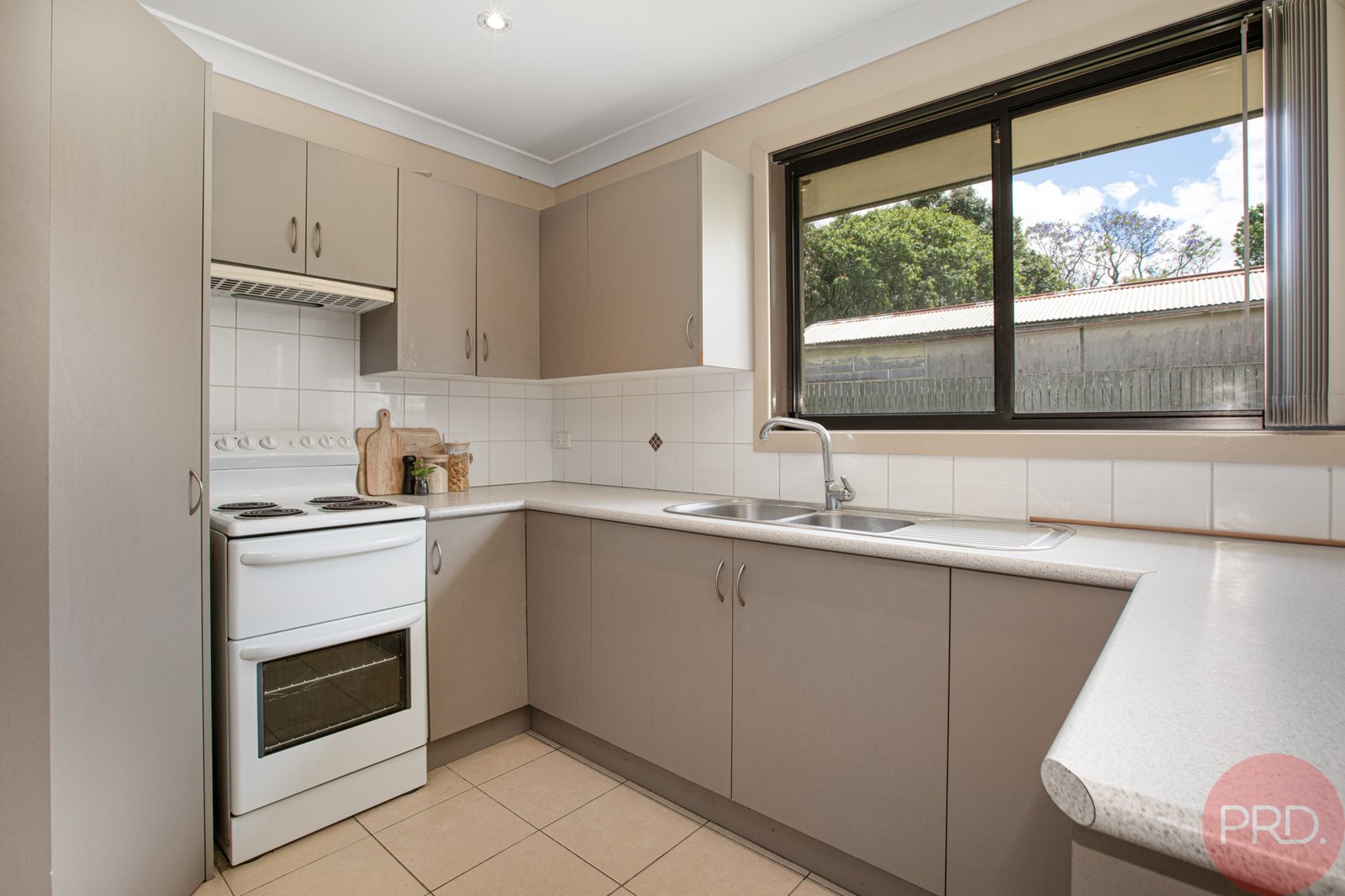 13 Thomas Street TELARAH 8