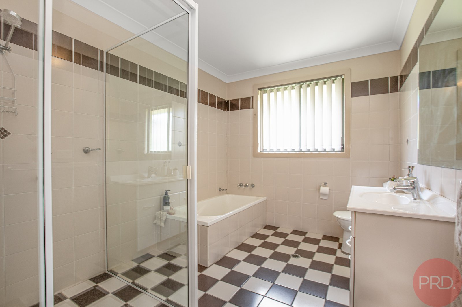 13 Thomas Street TELARAH 12