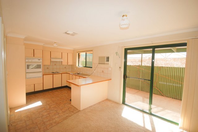 1/3 Travers Street WAGGA WAGGA 3