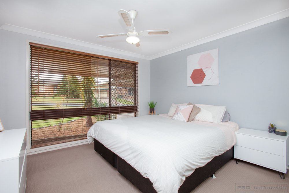 13 Triggs Close THORNTON 8