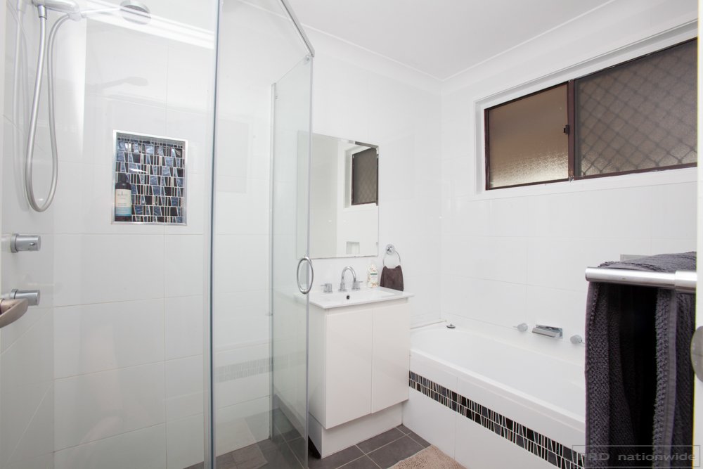 13 Triggs Close THORNTON 9